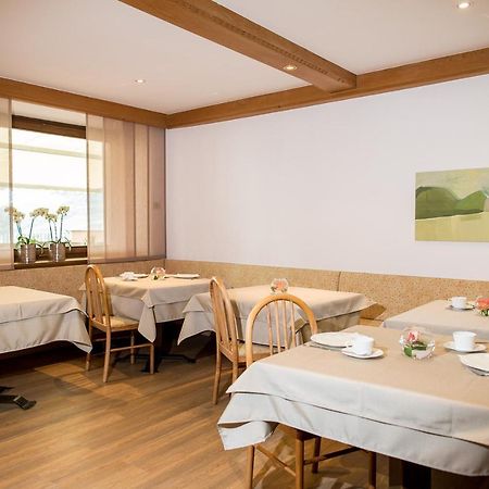 Pension An Der Linde Lagundo Dış mekan fotoğraf