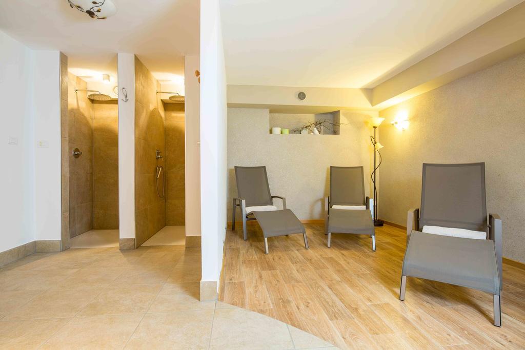 Pension An Der Linde Lagundo Dış mekan fotoğraf